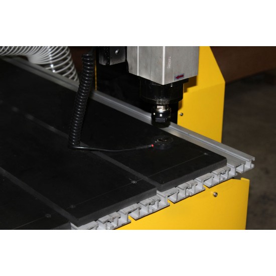 Máquina Fresadora Router CNC Ruijie 2x3m ZM2030 - 3CV Spindle AR Máquina Fresadora Router CNC Ruijie 2x3m ZM2030 - 3CV Spindle AR