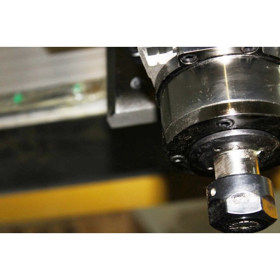 Máquina Fresadora Router CNC Ruijie ZM6090 60x90cm – Spindle Água 1.5KW 2CV Máquina Fresadora Router CNC Ruijie ZM6090 60x90cm – Spindle Água 1.5KW 2CV